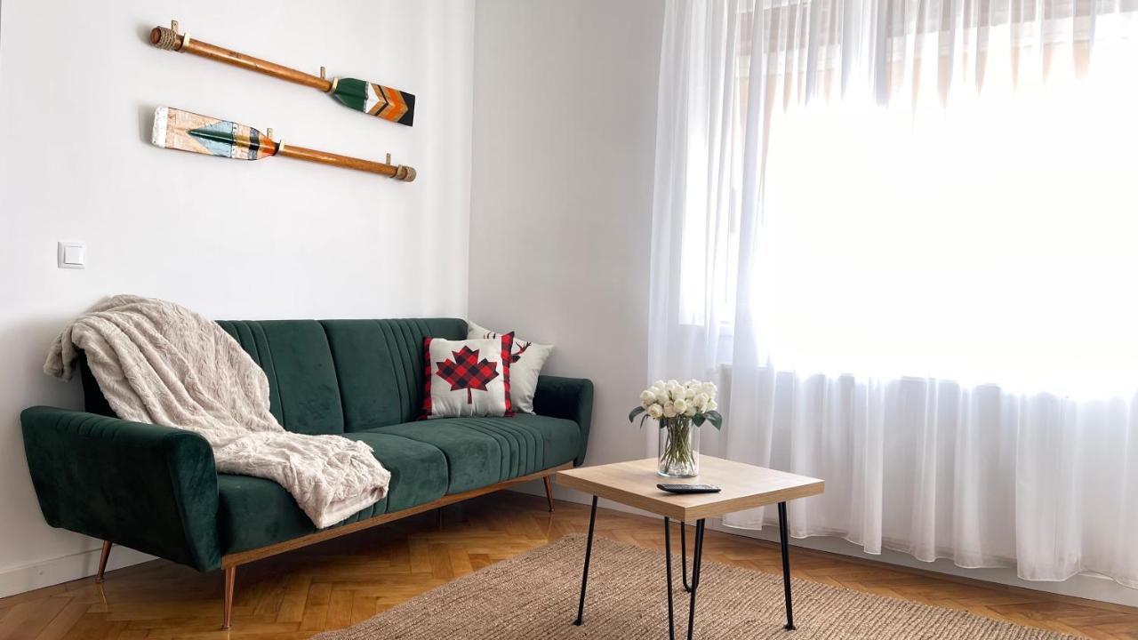 Apartament Maple *