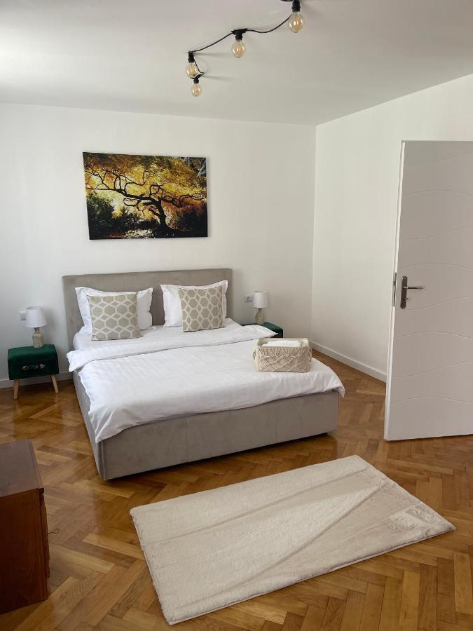 Maple Apartament *
