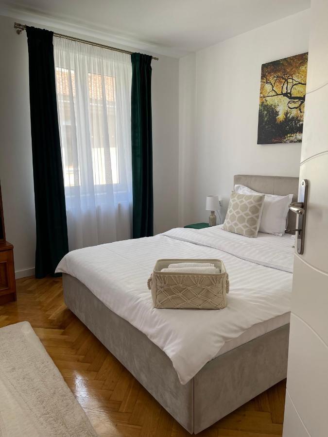Maple Apartament *